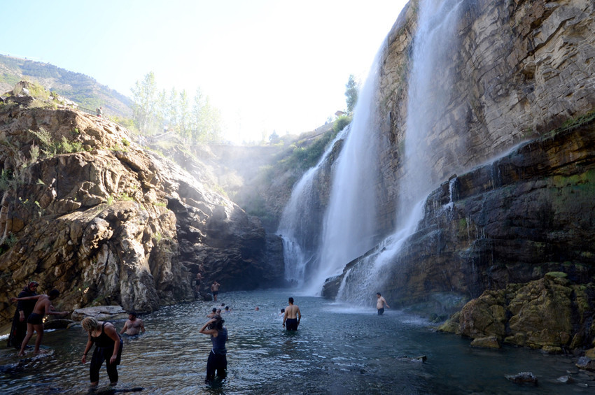 Heyelandan doğan güzellik: Tortum Şelalesi