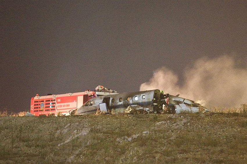 Atatürk Havalimanında özel jet pissten çıkarak yandı