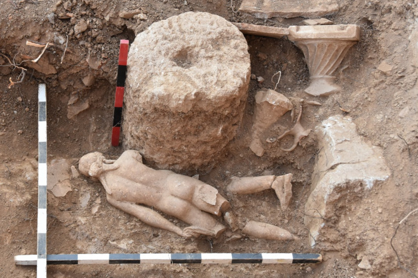 Hristiyanların tahrip ettiği pagan heykelleri bulundu