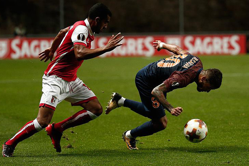 Medipol Başakşehir, Bragaya son dakikada yenildi: 2-1