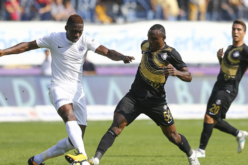 Osmanlıspor ilk galibiyetini Kasımpaşadan aldı: 3-0