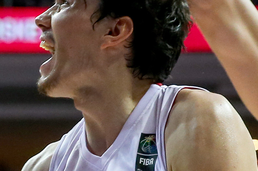 12 Dev Adam Sırbistana da yenildi