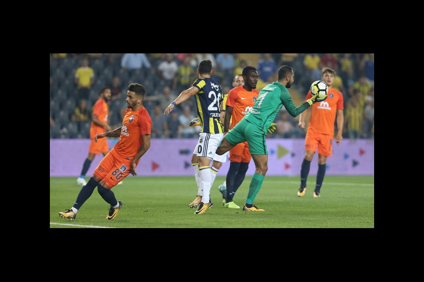 Fenerbahçe: 2 - Medipol Başakşehir: 3