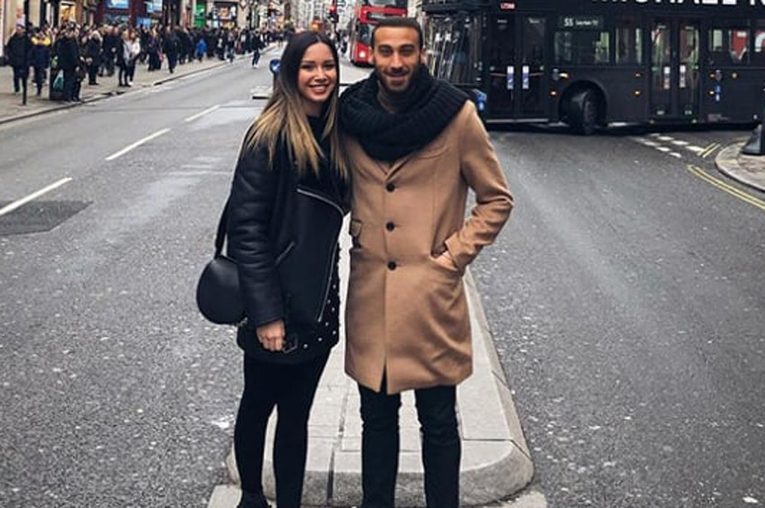 Cenk Tosun,yeni yıl mesajını Londradan paylaştı