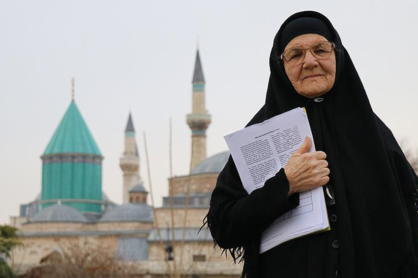 Alife nine ömrünü adadığı Mevlevihane için yollarda