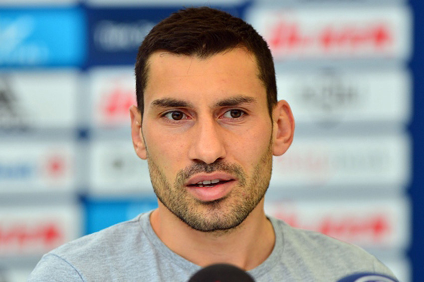 Şener Özbayraklı: Oynamak değil kazanmak için uğraşıyorum.