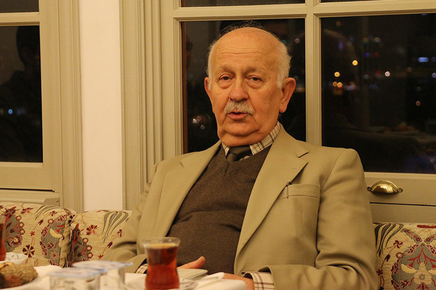 Şair Memduh Cumhur hayatını kaybetti