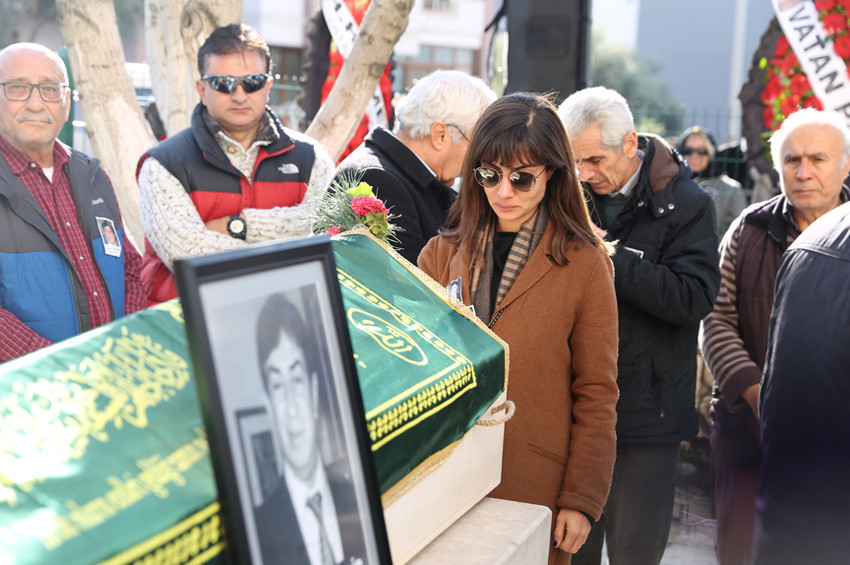 Turan Özdemir son yolculuğuna uğurlandı