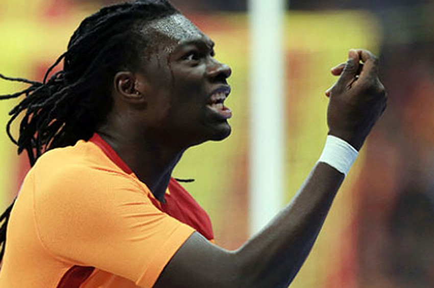 Gomis golünü attı, para göndermesi yaptı