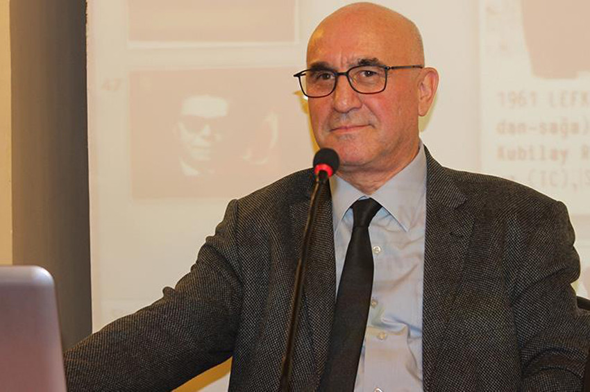 Şiar Arif Nihat Asya fotoğrafa da meraklıymış