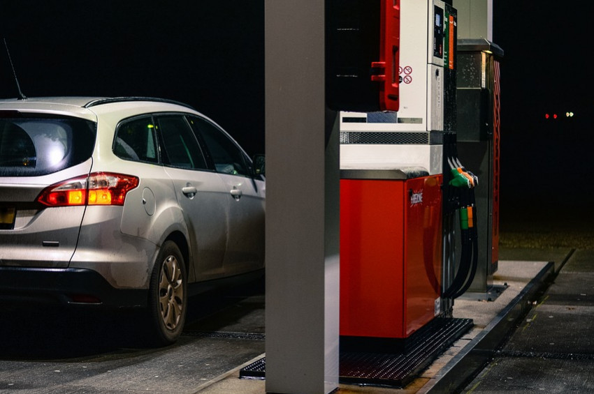 Petrol fiyatları son 2,5 yılın zirvesine çıktı