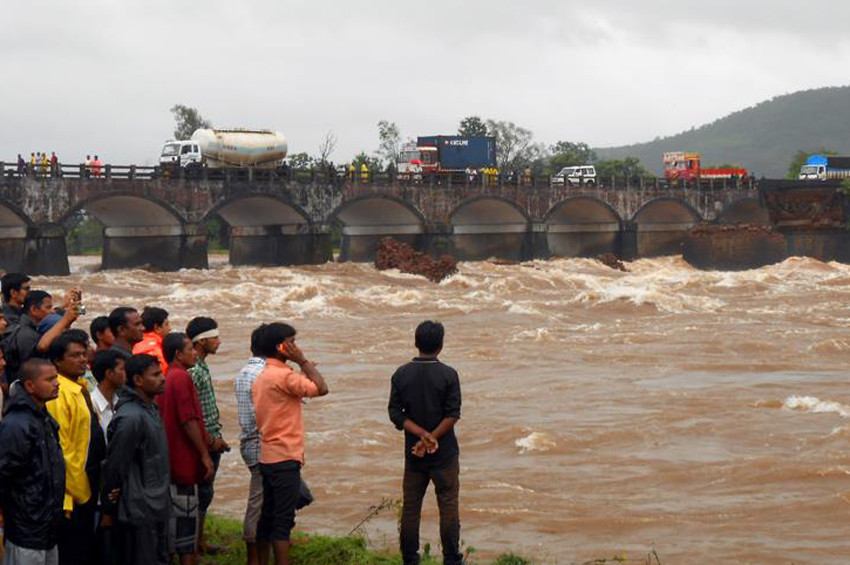Hindistanın nüfus bilgilerinin çalındığı iddia edildi