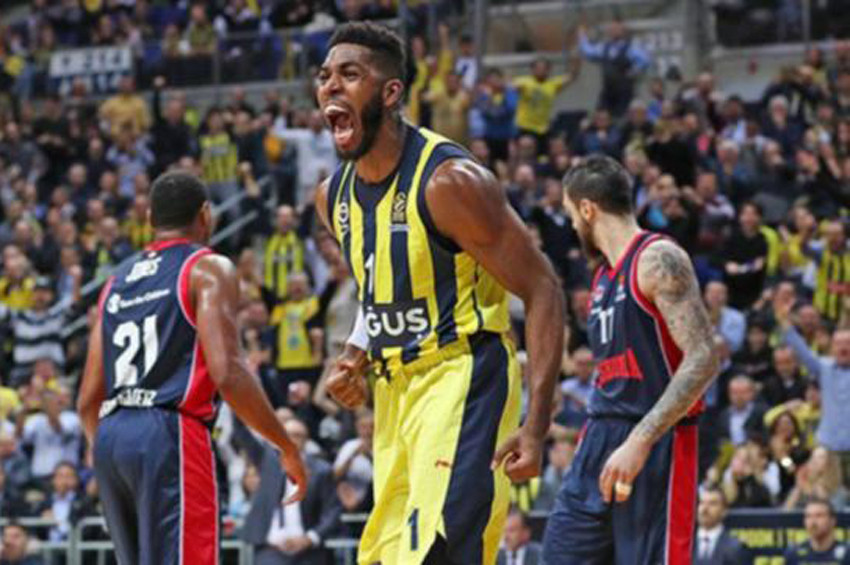 Fenerbahçe Doğuş,  Baskoniayı devirdi: 79-74