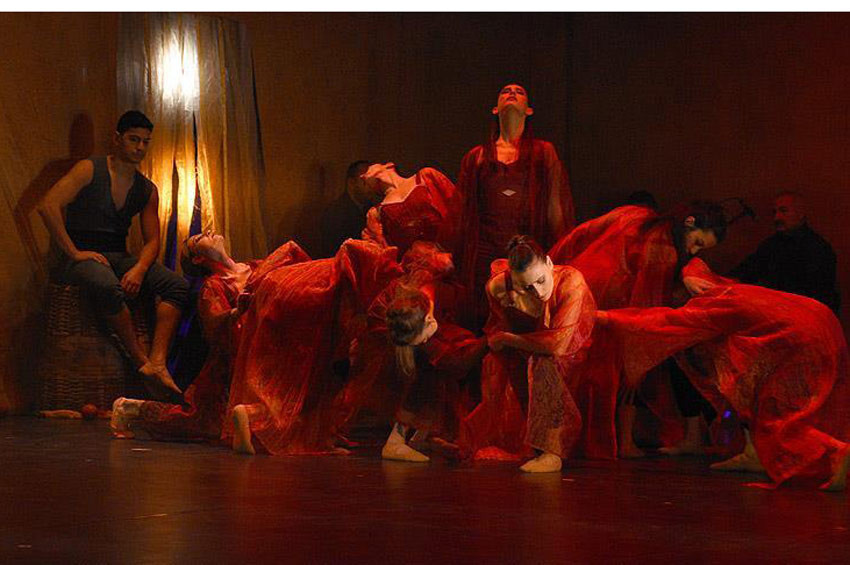 Güldestan balesi Gümüşhanede sahnelendi