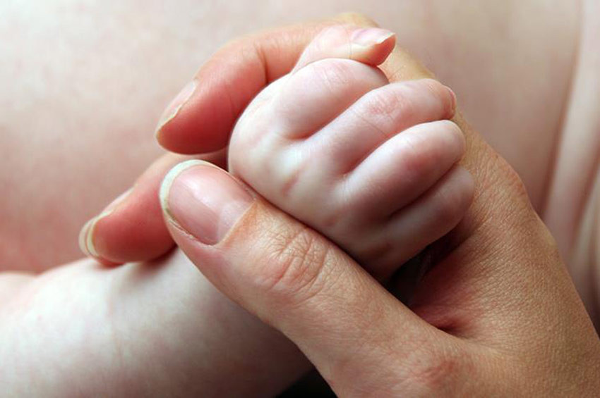 Doğum sonrası şarkı söyleyen anneler stres tanımıyor