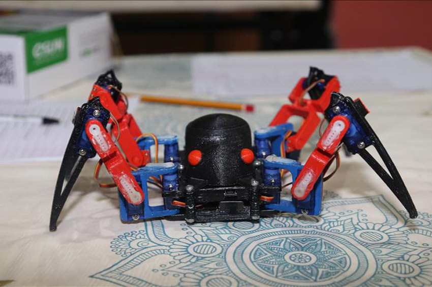 Kastamonulu öğrenciler robot örümcek yaptı