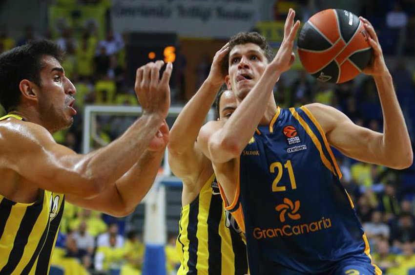 Fenerbahçe THY Avrupa Ligine galibiyetle başladı