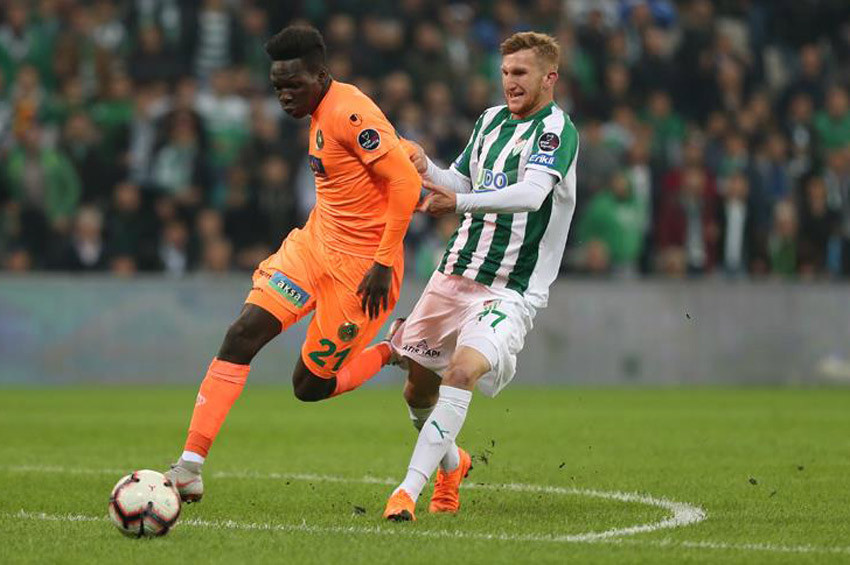 Bursaspor: 2 Aytemiz Alanyaspor: 0