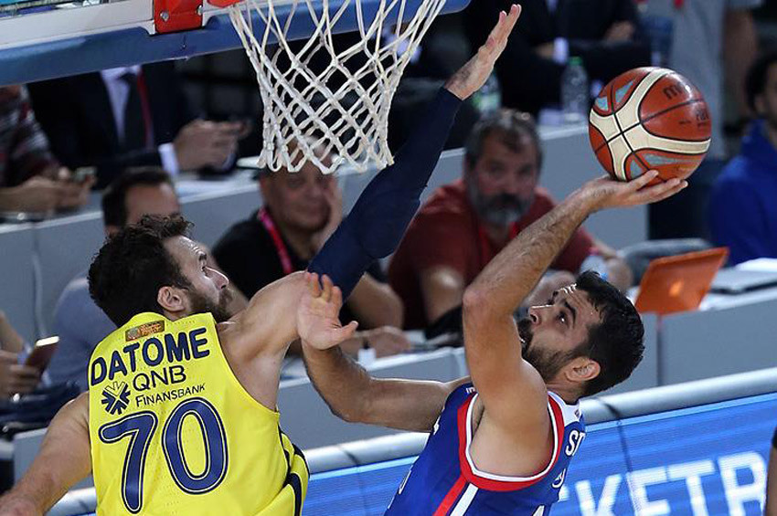 Fenerbahçe: 65 - Anadolu Efes: 62