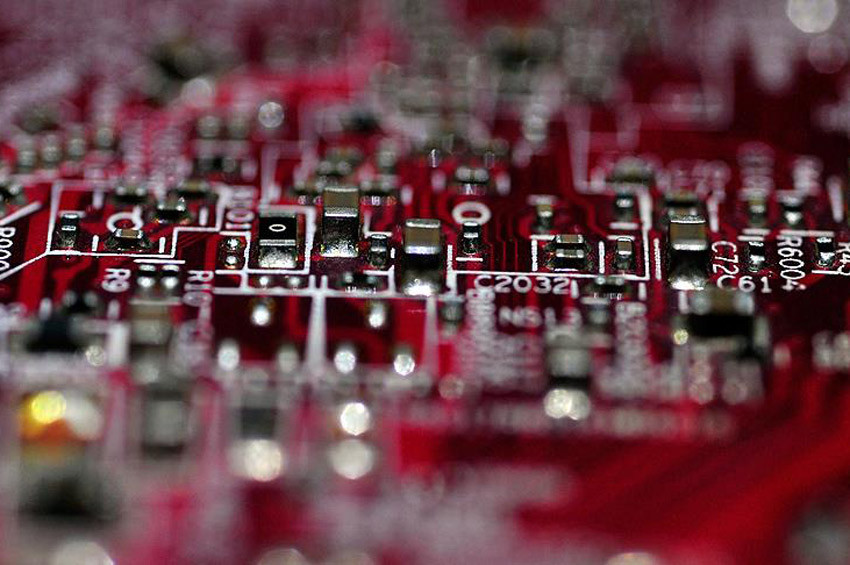 Çinde Üretilen Bilgisayarlarda Casus Çip İddiası