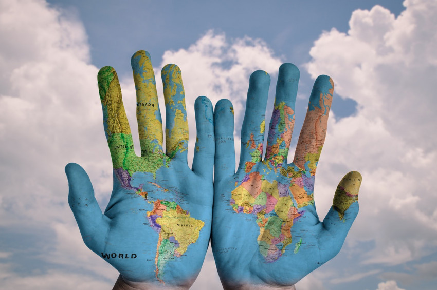 Dünya 5’ten Büyüktür karikatür yarışması