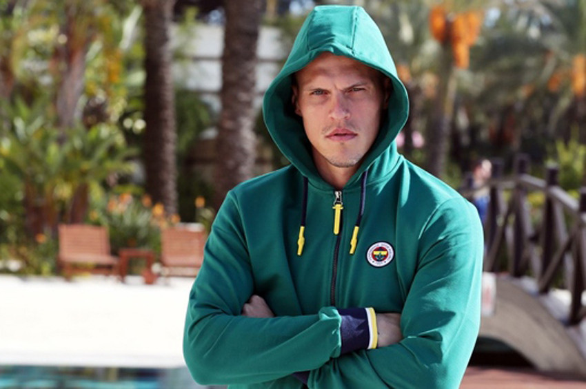 Skrtelden Fenerbahçeye kötü haber