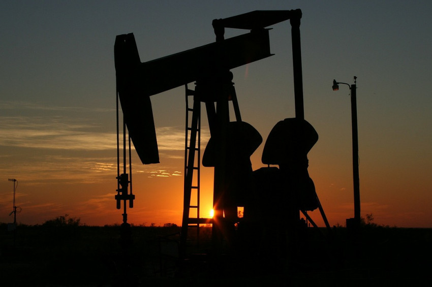 BAE ile Hindistan arasında petrol alanında anlaşma