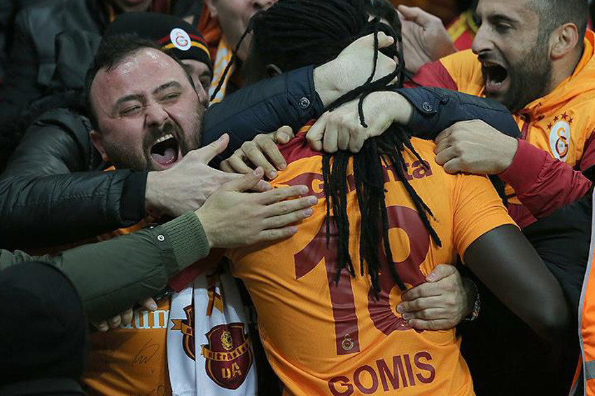 Galatasaray  5 hafta sonra yeniden lider