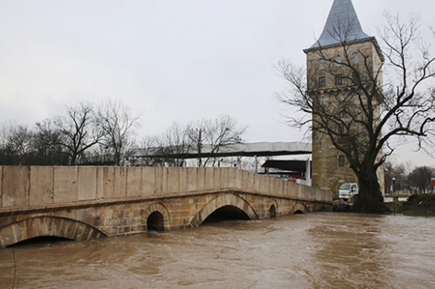 Tunca Nehrinin debisi yeniden yükseldi