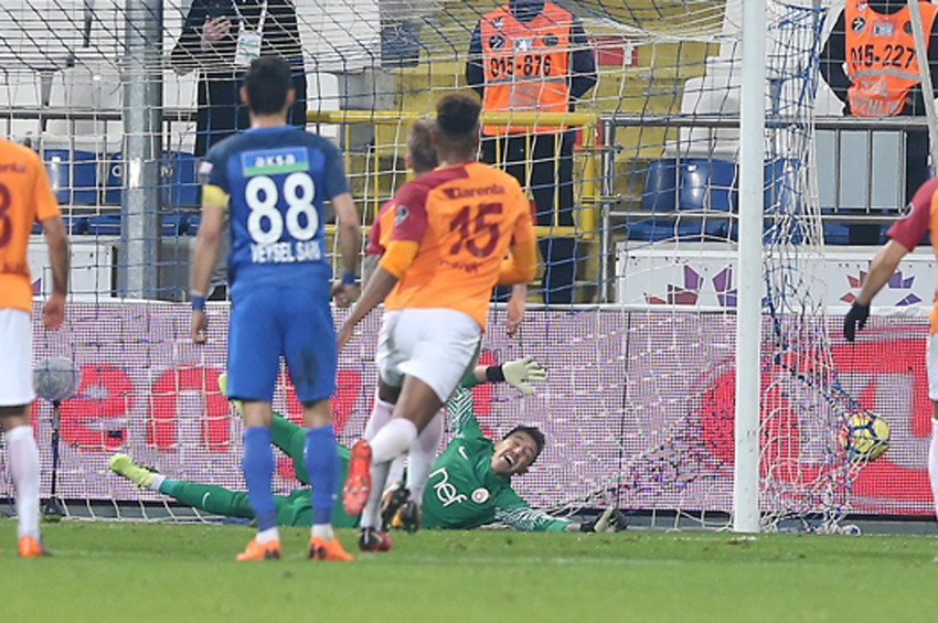 Fatih Terimli Galatasaray Kasımpaşada yıkıldı: 2-1