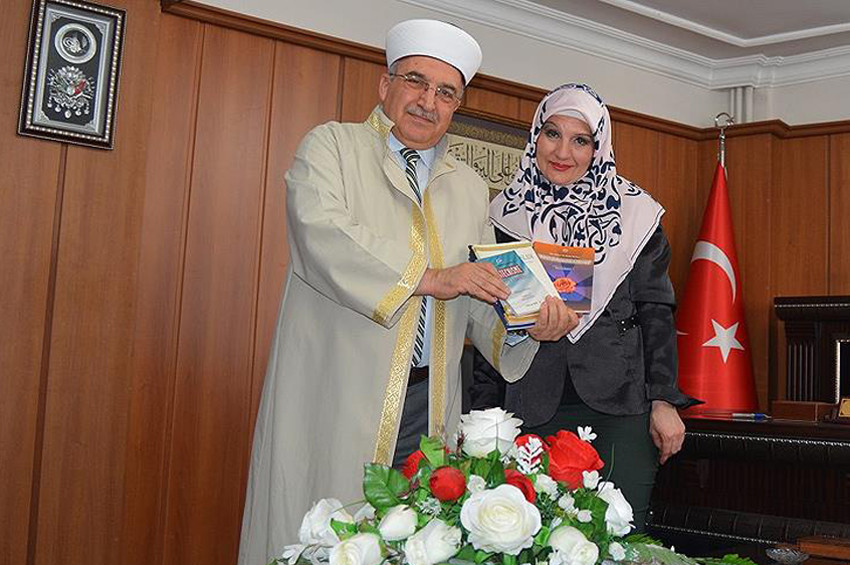 Öğrencisi sayesinde Müslüman oldu