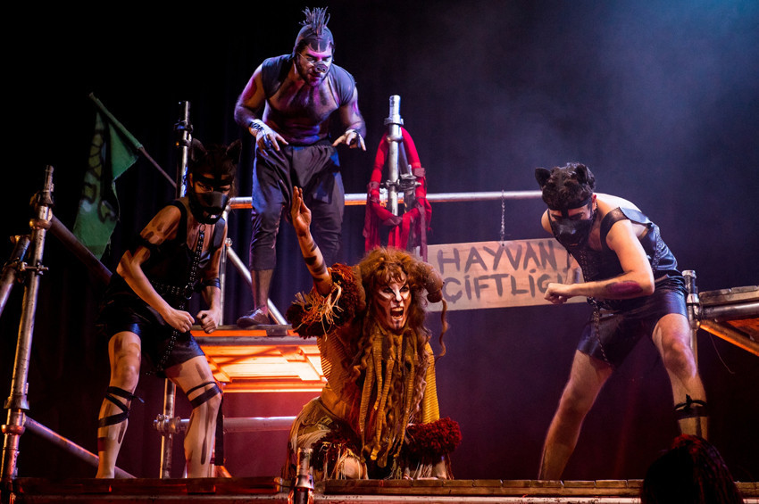 Hayvan Çiftliği, ENKA Kültür Sanatta sahneleniyor