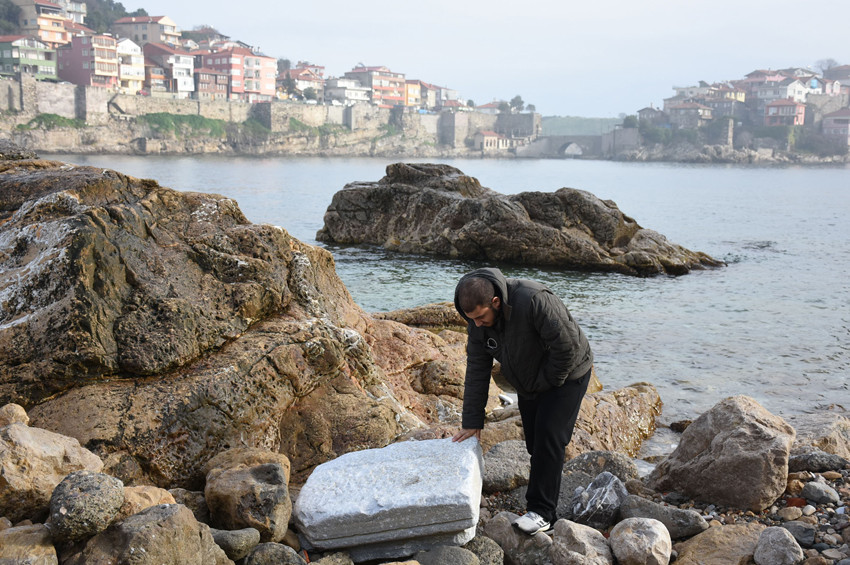 Fırtınada tarihi eser parçaları ortaya çıktı