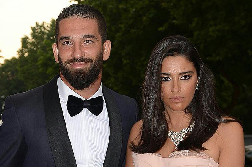 Ünlü futbolcu Arda Turan evlendi