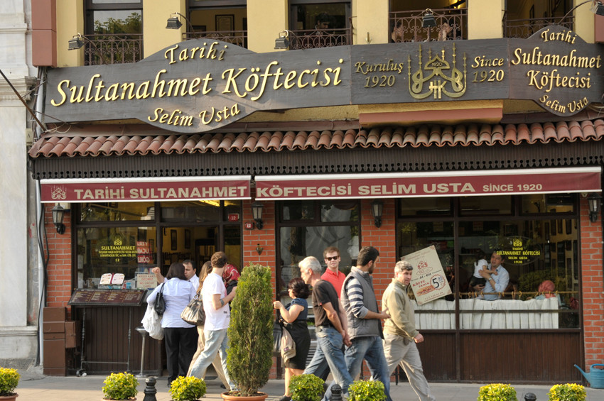 Yüzyıllık Markalar Derneğinin ilk köftecisi