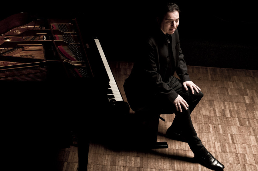 Fazıl Say Darüşşafaka için konser verecek