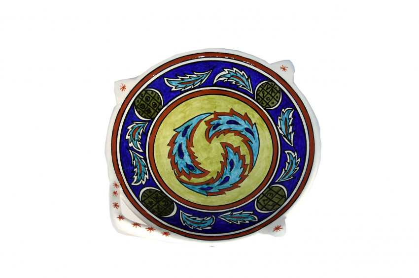 Nida Olçar’ın Çiniden Şifa Tasları sergisi