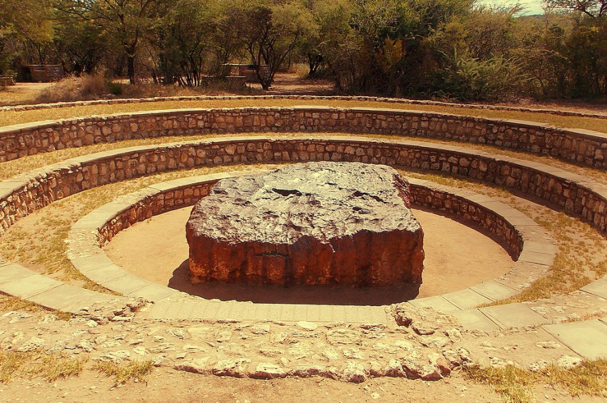 Dünyadaki en büyük göktaşı: Hoba meteoriti