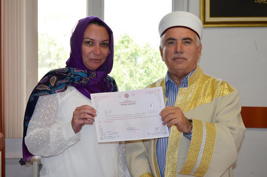 Avustralyalı Sonia Müslüman oldu