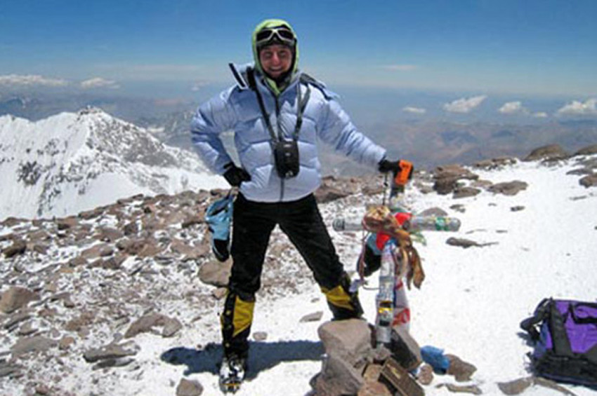 Gülnur Tumbat, Everestin zirvesine çıktı