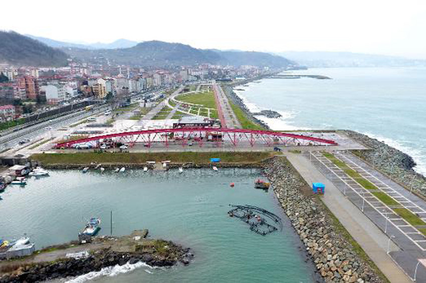 Bu köprünün altından hiç su akmadı!