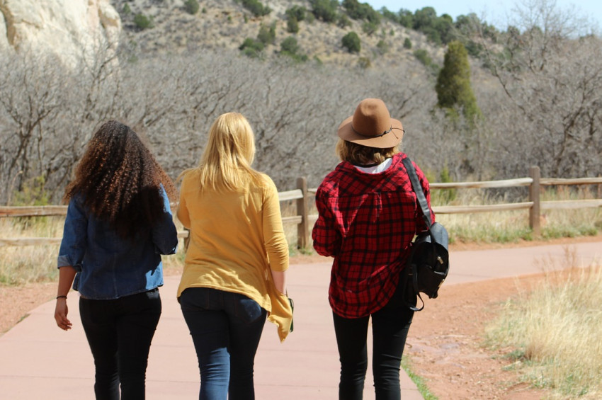 Geniş basenli kadınlar nasıl giyinmelidir?