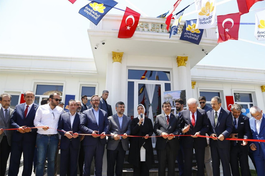 Sultanbeylide Aydos Edebiyat Kıraathanesi açıldı