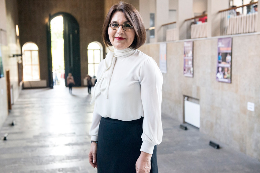 Profesör Serpil Murtezaoğlu halk oyunlarını tavsiye ediyor