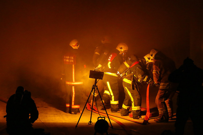 Bakırköyde CNR Expo Fuar Merkezinde yangın