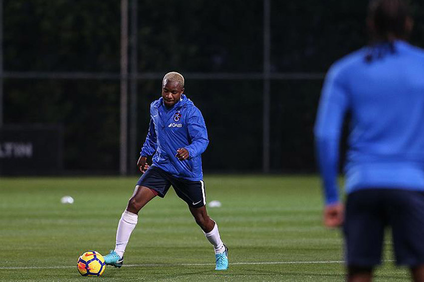 Ogenyi Onazi: Ünal hocadan çok etkilendim