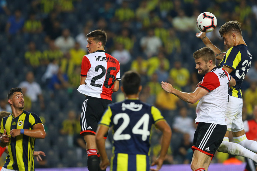Fenerbahçe ile Feyenoord yenişemedi: 3-3