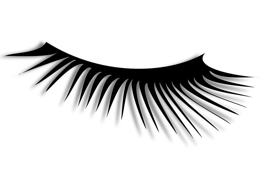 Kirpik takıyorum derken göz çıkartmayın!