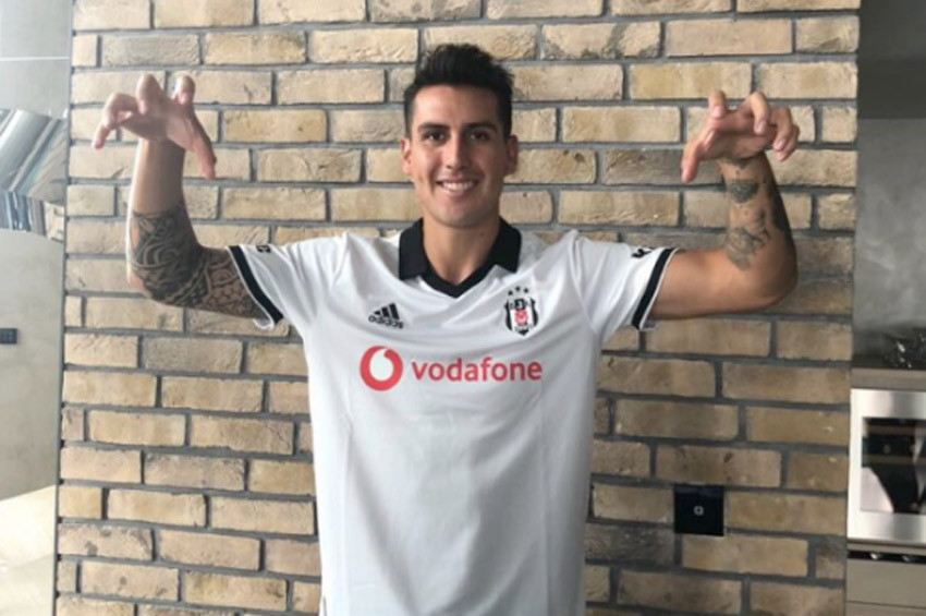 Beşiktaş Enzo Rocoya imzayı attırdı