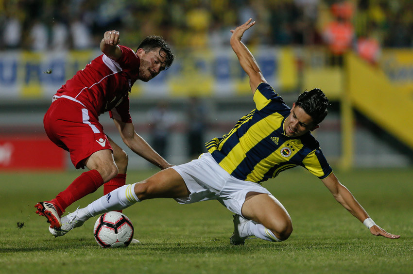 Fenerbahçe hazırlık maçında yine berabere kaldı: 1-1